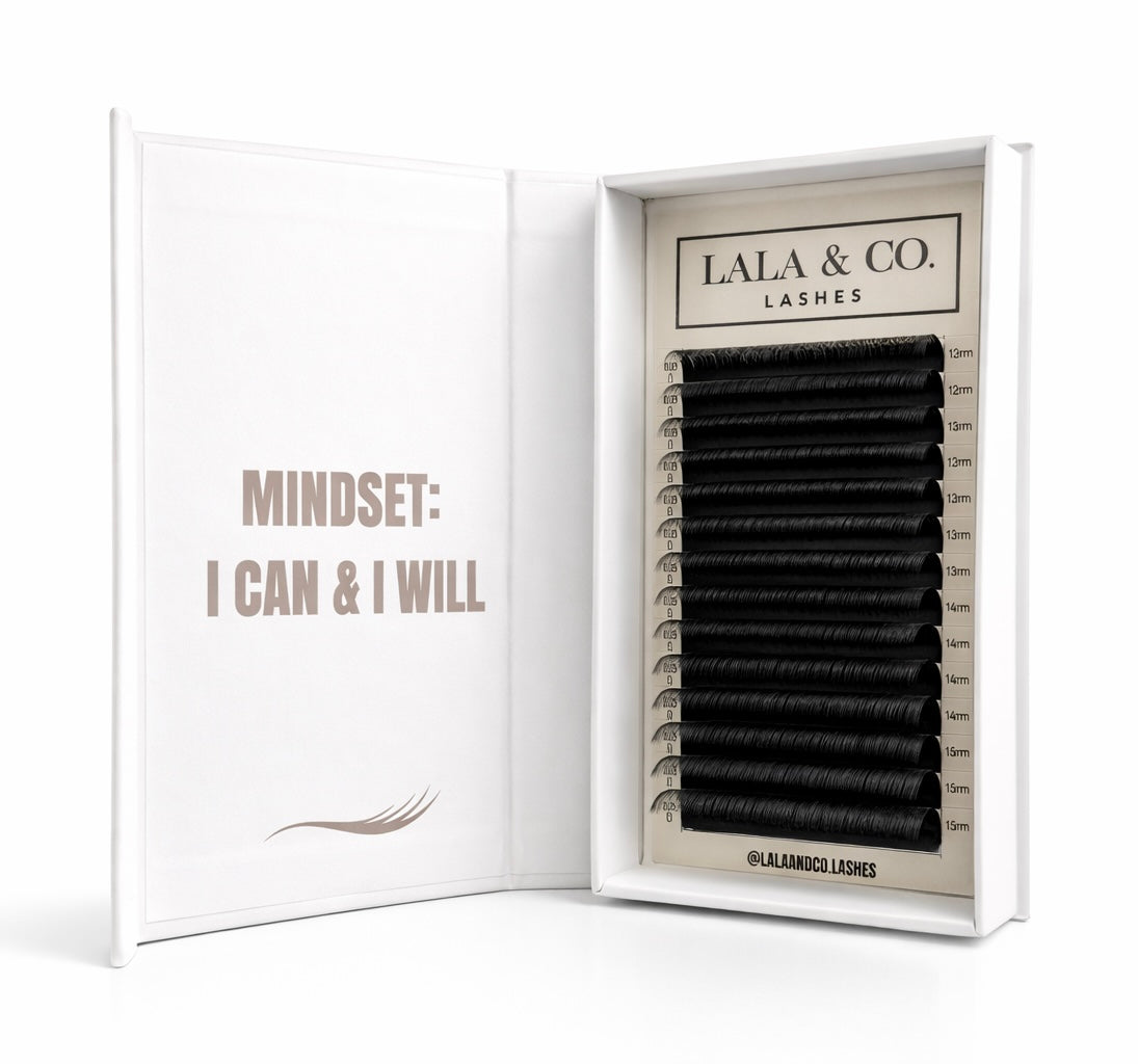 LaLa and Co Noir Luxe 0.05mm lash extension tray for volume and mega volume sets